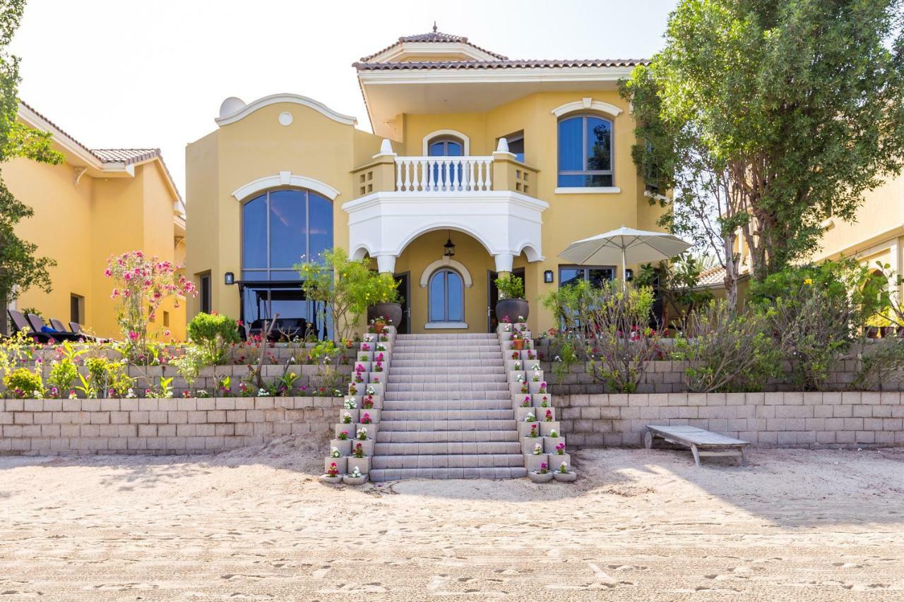Chic 4Br Villa With Assistant Room And Private Pool On Palm Jumeirah By Deluxe Holiday Homes Dubaï Extérieur photo